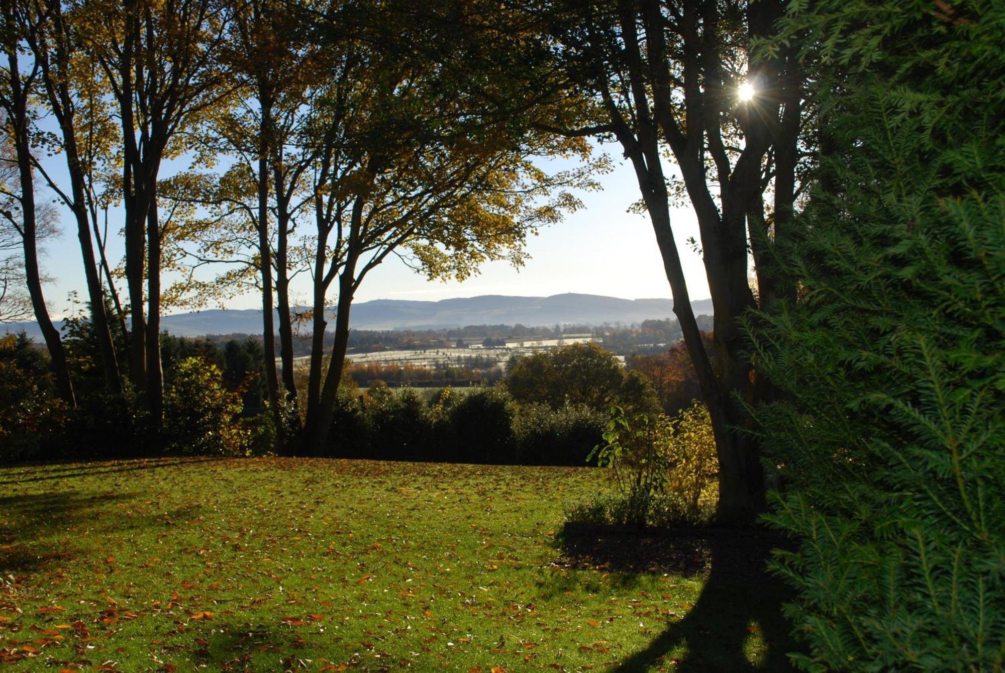 Lands Of Loyal Hotel Alyth Exterior foto