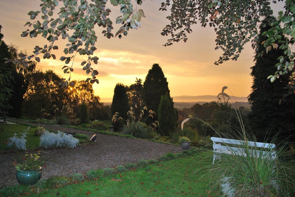 Lands Of Loyal Hotel Alyth Exterior foto